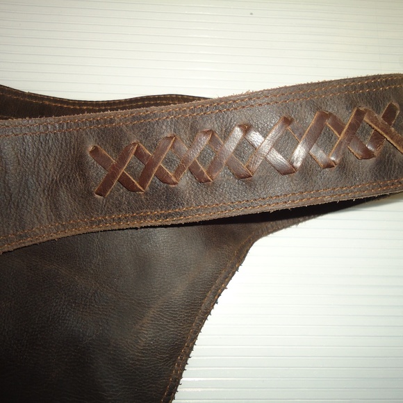 TERUPATI BALAJI EXPOAHOUS HAND MADE LEATHER GOODS Belt Bag - Picture 14 of 14